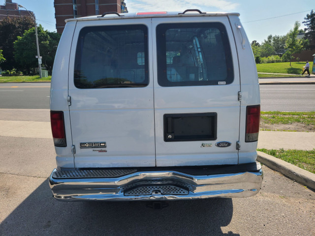 2011 Ford Econoline E-350 Super Duty in Cars & Trucks in Mississauga / Peel Region - Image 3