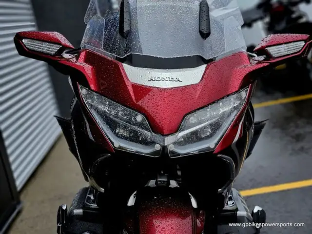 2018 Honda Gold Wing Tour DCT Airbag in Street, Cruisers & Choppers in Oshawa / Durham Region - Image 7