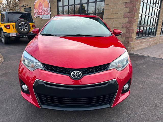 2014 Toyota Corolla S - AC! Sunroof! Backup Cam! in Cars & Trucks in Moncton - Image 2