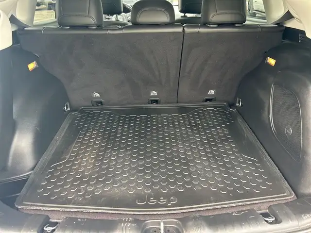 2021 Jeep Compass Trailhawk in Cars & Trucks in Ottawa - Image 6