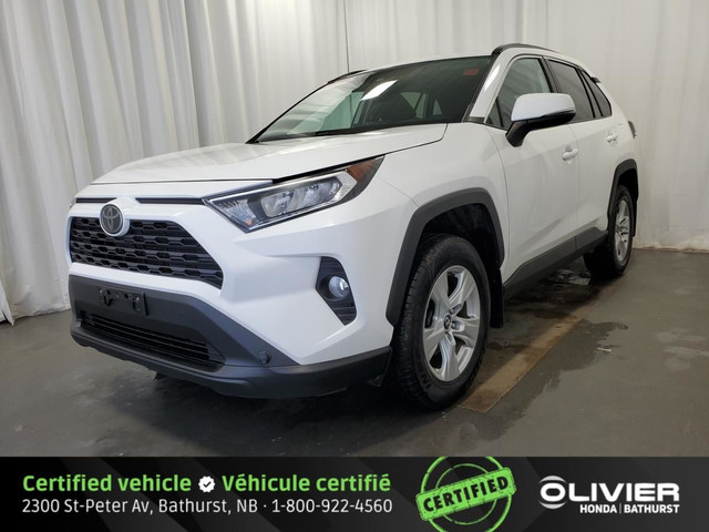 2019 Toyota RAV4 XLE AWD Siège Conducteur Electrique Toit Ouvran in Cars & Trucks in Bathurst - Image 3