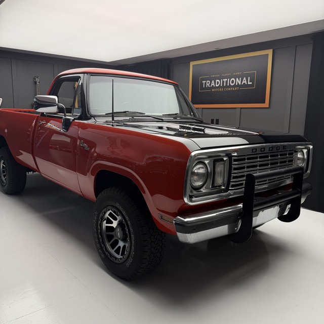 1977 Dodge Power Wagon in Classic Cars in Guelph