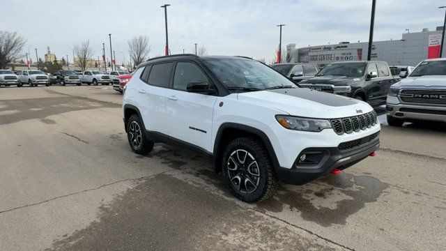 2025 Jeep Compass Trailhawk | Sunroof | Remote Start in Cars & Trucks in Edmonton - Image 2