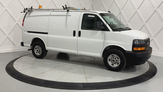 2020 GMC Savana 2500 2500| 135WB| NO WINDOWS| DIVIDER| SHELVING in Cars & Trucks in Markham / York Region - Image 2