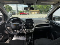 Chevrolet Spark LS à hayon 4 portes Manuel Tissu A/C Caméra recul 2021 à vendreJAMAIS ACCIDENTÉ!! Si... (image 8)