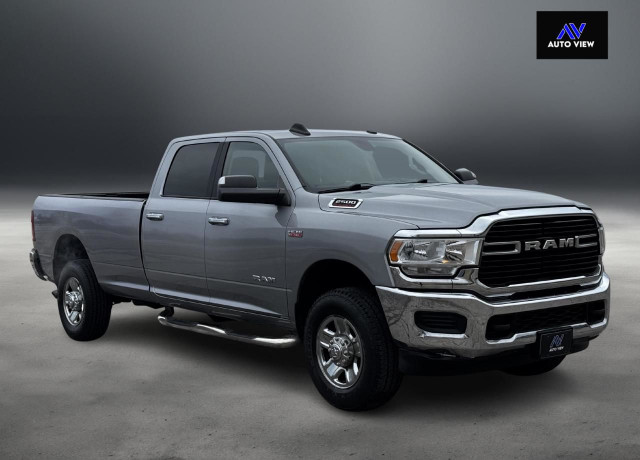 2019 RAM 2500 Big Horn 4x4 Crew Cab 8' Box **CLEAN CARFAX** in Cars & Trucks in Hamilton - Image 3