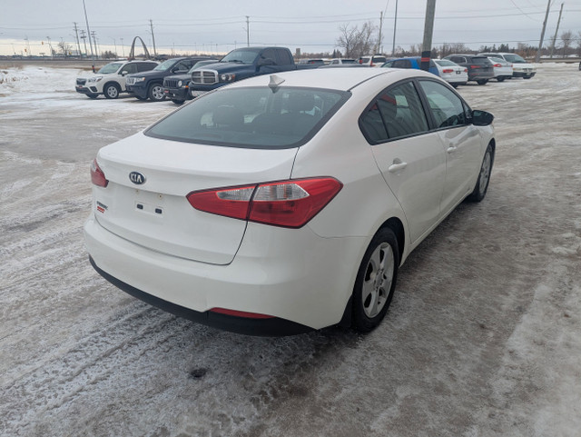 2014 Kia Forte in Cars & Trucks in Winnipeg - Image 4