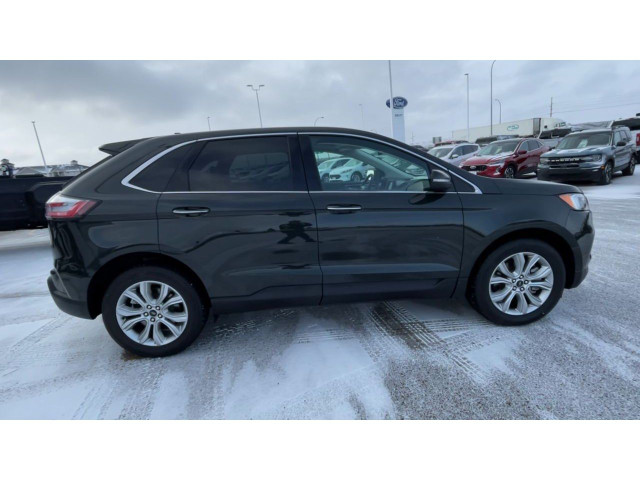  2023 Ford Edge Titanium AWD 300A + MOONROOF AND TOW PKG in Cars & Trucks in Medicine Hat - Image 2