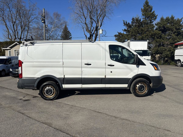 Ford Transit Cargo Van T-250 toit bas 130 po PNBV 9 000 lb, 25 e in Cars & Trucks in Laval / North Shore - Image 3