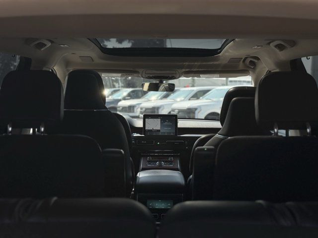 2021 Lincoln Aviator Reserve in Cars & Trucks in Calgary - Image 4
