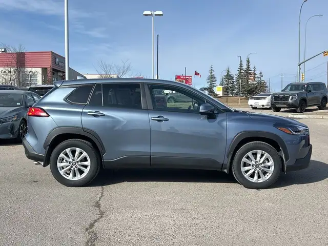 2023 Toyota Corolla Cross LE AWD - HEATED STEERING WHEEL AND SEA62854390108033123