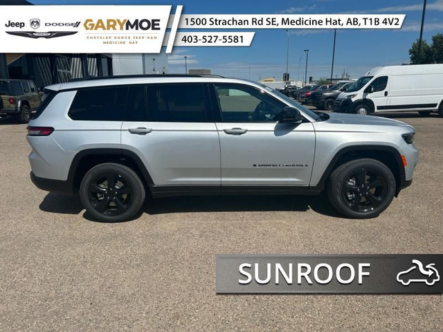 2025 Jeep Grand Cherokee L Limited - Sunroof in Cars & Trucks in Medicine Hat - Image 2
