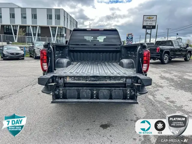 2024 GMC Sierra 2500HD SLE HEATED SEATS | DURAMAX TURBO DIESEL in Cars & Trucks in Hamilton - Image 13