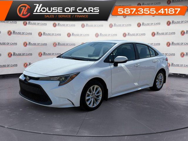 2022 Toyota Corolla LE in Cars & Trucks in Calgary