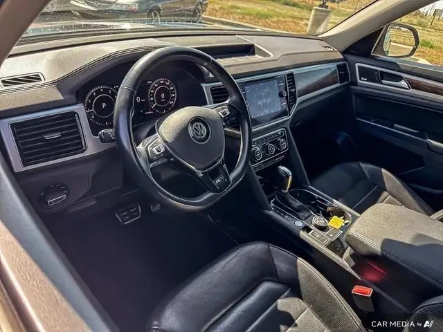 2019 Volkswagen Atlas Execline Premium Comfort, 7 Seats in Cars & Trucks in Medicine Hat - Image 12