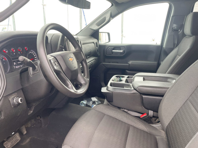 2022 Chevrolet Silverado 1500 CUSTOM 4X4 *GR REMORQ* CARPLAY BED in Cars & Trucks in Laurentides - Image 3