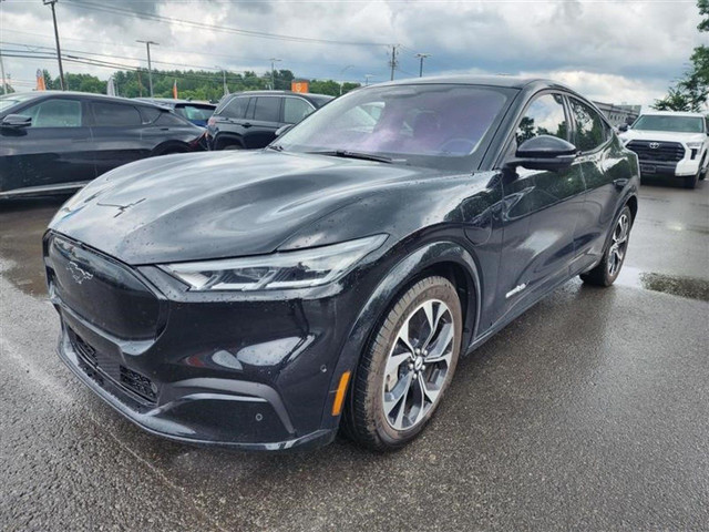2021 Ford Mustang Mach-E PREMIUM eAWD *AUTONOMIE PROLONGEE* TOIT in Cars & Trucks in Laurentides