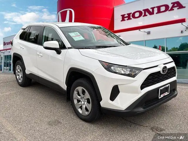 2023 Toyota RAV4 LE in Cars & Trucks in Brantford - Image 9