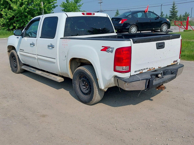 2012 GMC Sierra 1500 SLE in Cars & Trucks in Gatineau - Image 2