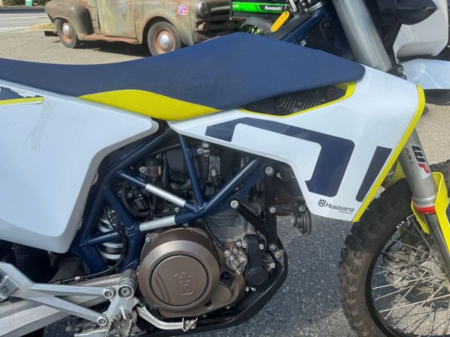 2021 Husqvarna Motorcycles 701 Enduro in Street, Cruisers & Choppers in Delta/Surrey/Langley - Image 2