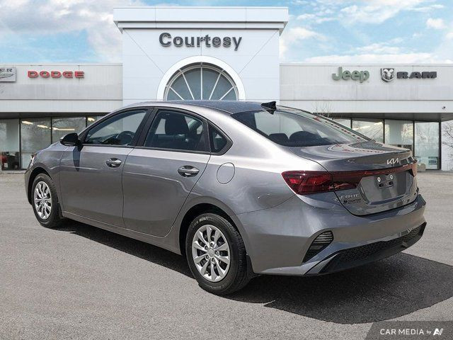 2023 Kia Forte LX | No Reported Accidents | Hetaed Front Seats in Cars & Trucks in Calgary - Image 4