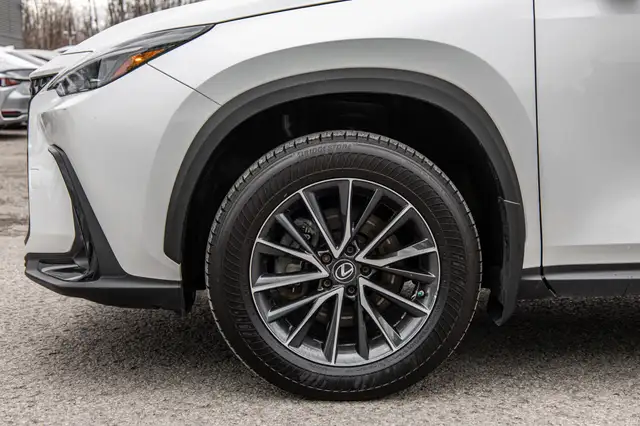 2022 Lexus NX NX 350h / camera / bluetooth / volant chauffant Bi in Cars & Trucks in Laval / North Shore - Image 13
