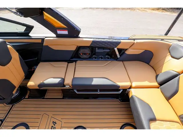 2024 Mastercraft XT 24 in Powerboats & Motorboats in Québec City - Image 17
