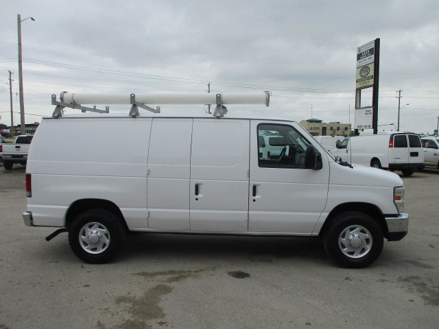 2012 Ford Econoline Commercial in Cars & Trucks in Winnipeg - Image 4