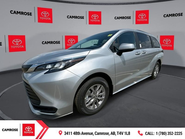 2025 Toyota Sienna XLE 8-Passenger - Sunroof in Cars & Trucks in Edmonton