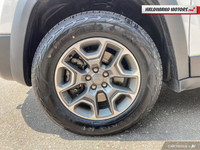 Engine: Gas V-6 3.2L L/100Km City: 12.9 L/100Km Hwy: 9.7 Safety Equipment Side Impact Beams Dual Sta... (image 8)