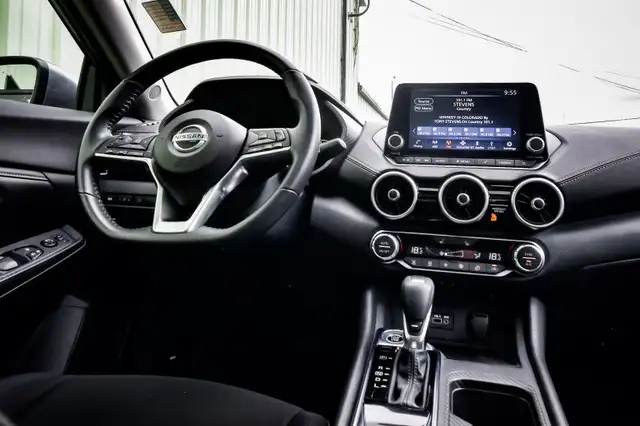 2022 Nissan Sentra SV • REMOTE START • SUNROOF • HEATED SEATS dans Autos et camions dans Kingston - Image 15