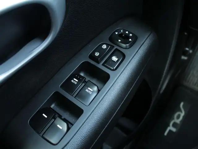 2015 Kia Soul in Cars & Trucks in Penticton - Image 14