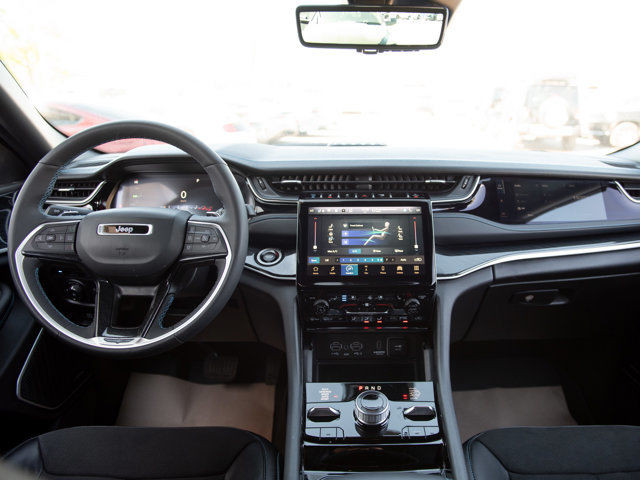 2023 Jeep Grand Cherokee 4xe Trailhawk 4x4, HYBRID, Night in Cars & Trucks in Calgary - Image 3