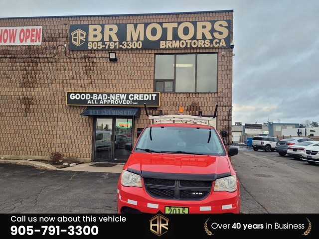 2015 Ram Cargo Van Base | No Accidents Reported | Roof rack in Cars & Trucks in Mississauga / Peel Region - Image 2