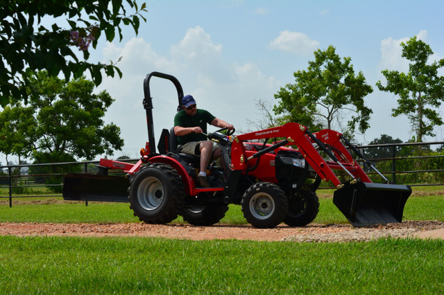 SAVE $9,264 interest. 0% for 84 month. 2023 MAHINDRA Max 26XLT  in Farming Equipment in Saskatoon - Image 3