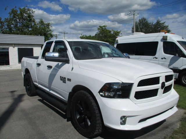 2021 Ram 1500 Classic RAM1500 4X4 camera kit remorquage sieges v in Cars & Trucks in Laval / North Shore
