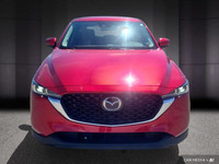 Le Mazda CX-5 GS 2025 est un VUS compact raffiné qui combine performance, confort et technologies av... (image 9)