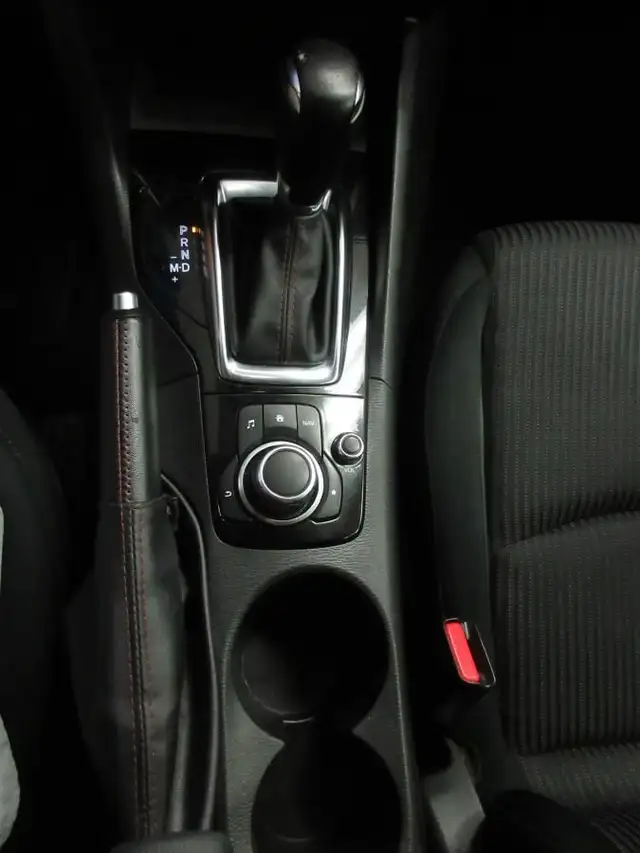 MAZDA 3 2015 GS AUTOMATIQUE SIEGES CHAUFFANT CAMERA PUSH START in Cars & Trucks in Lévis - Image 14