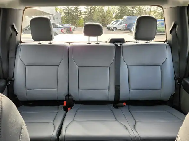 2025 Ford Super Duty F-350 SRW XL|OFF ROAD PKG|HD dans Autos et camions dans Calgary - Image 19