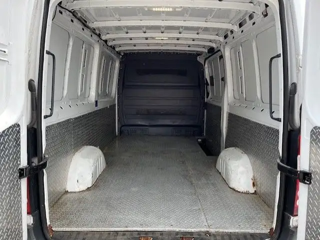 2015 Mercedes-Benz Sprinter cargo vans 2500 144 LOW ROOF-RARE 3  in Cars & Trucks in City of Toronto - Image 18