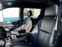 GT 2020 Dodge Grand Caravan GT Equipped with heated leather seats, heated steering wheel, reverse ca... (image 6)