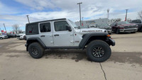 This 2024 JEEP WRANGLER 4-DOOR RUBICON has the following options Cloth Low-Back Bucket Seats, Remote... (image 5)