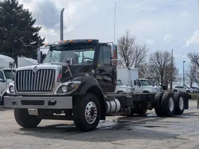 *Please call in advance to schedule an appointment to view this truck in person* Built for serious w...