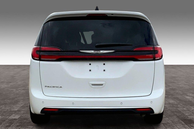 2024 Chrysler Pacifica TOURING-L in Cars & Trucks in Edmonton - Image 4