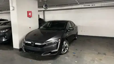 2019 Honda Clarity Touring Plug-In Hybr