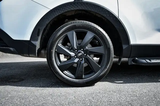 2024 Hyundai Santa Cruz Ultimate • SUNROOF • NAV • COOLED SEATS dans Autos et camions dans Cornwall - Image 7