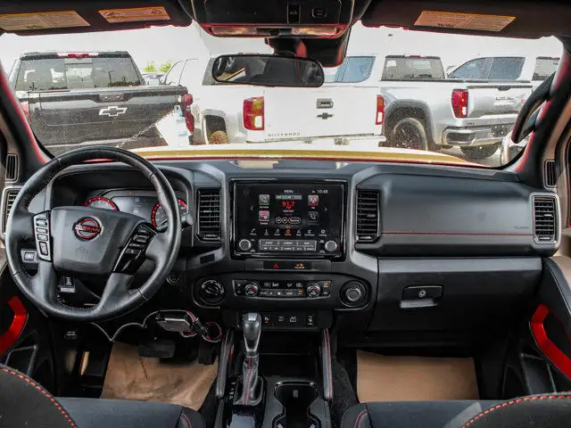 2023 Nissan Frontier PRO-4X 3.8L dans Autos et camions dans Ville d’Edmonton - Image 18