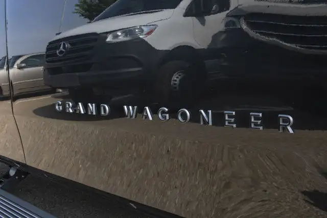 2022 Jeep Grand Wagoneer Obsidian in Cars & Trucks in Edmonton - Image 7
