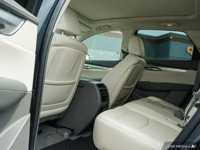 2019 Cadillac XT5 Luxury AWD | AWD | Navigation | Wireless in Cars & Trucks in Windsor Region - Image 28