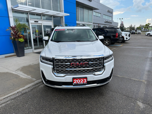 2023 GMC Acadia Denali dans Autos et camions  à Région de Markham/York - Image 2